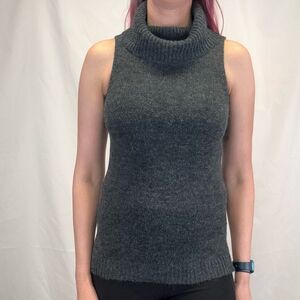 Derek Heart Women's Grey Gray Cowl Neck Sleeveless Hi Low Sweater M Med Medium